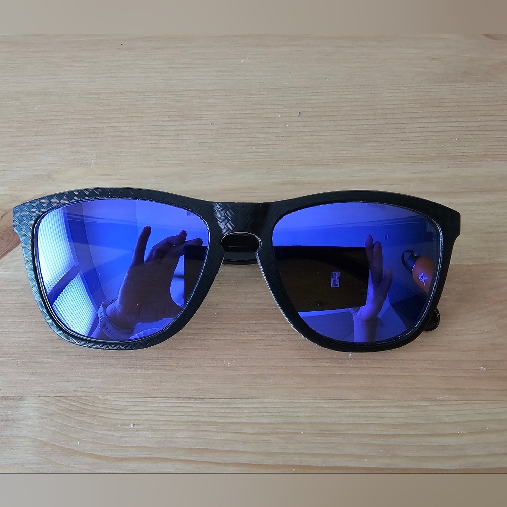Men's Oakley Frogskins